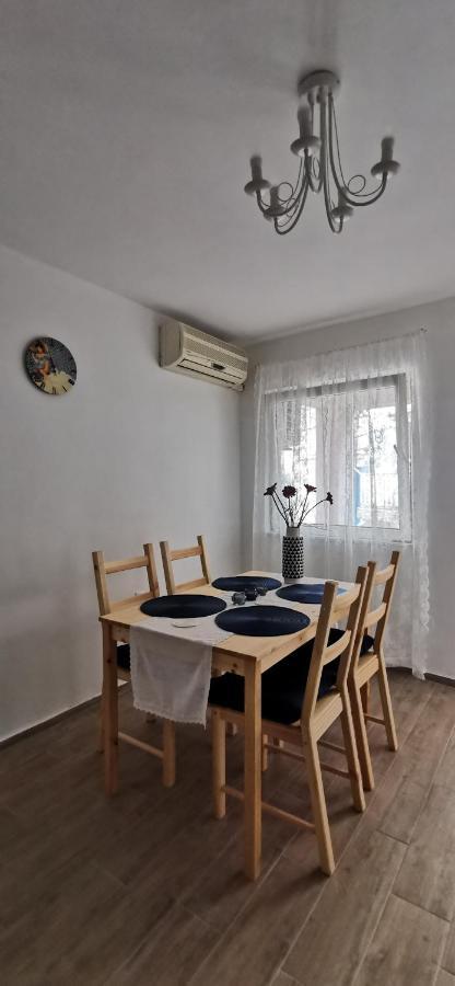 Vacation Home Kovachnica Връбник Екстериор снимка